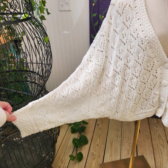 Vintage 80's - 90's White Cotton Oversized Dolman Sleeve Cardigan Sweater - Picture 6 of 15